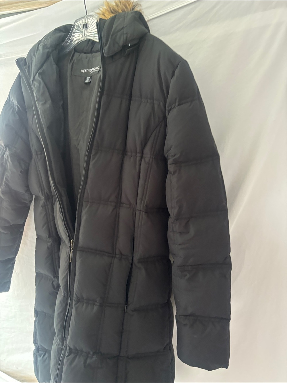 Weatherproof Black Women's Quilted Puffer Coat. Length 36”.  Faux Fur Ruff Hood.